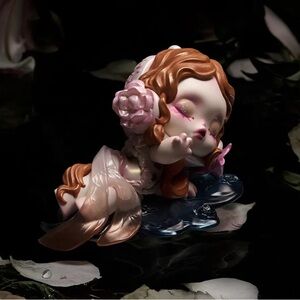 Skullpanda - the submerged wreath - petals in four acts - pop mart